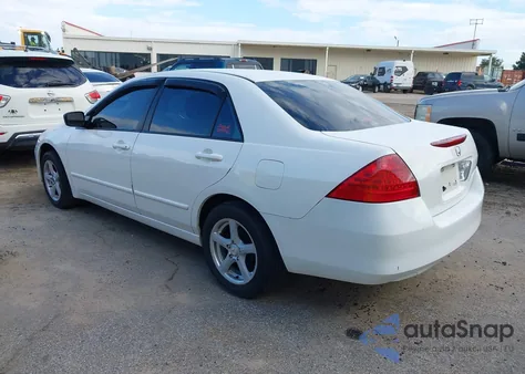 2007 Honda Accord 2.4 Vp из США, поврежденный, VIN 1HGCM56107A071378